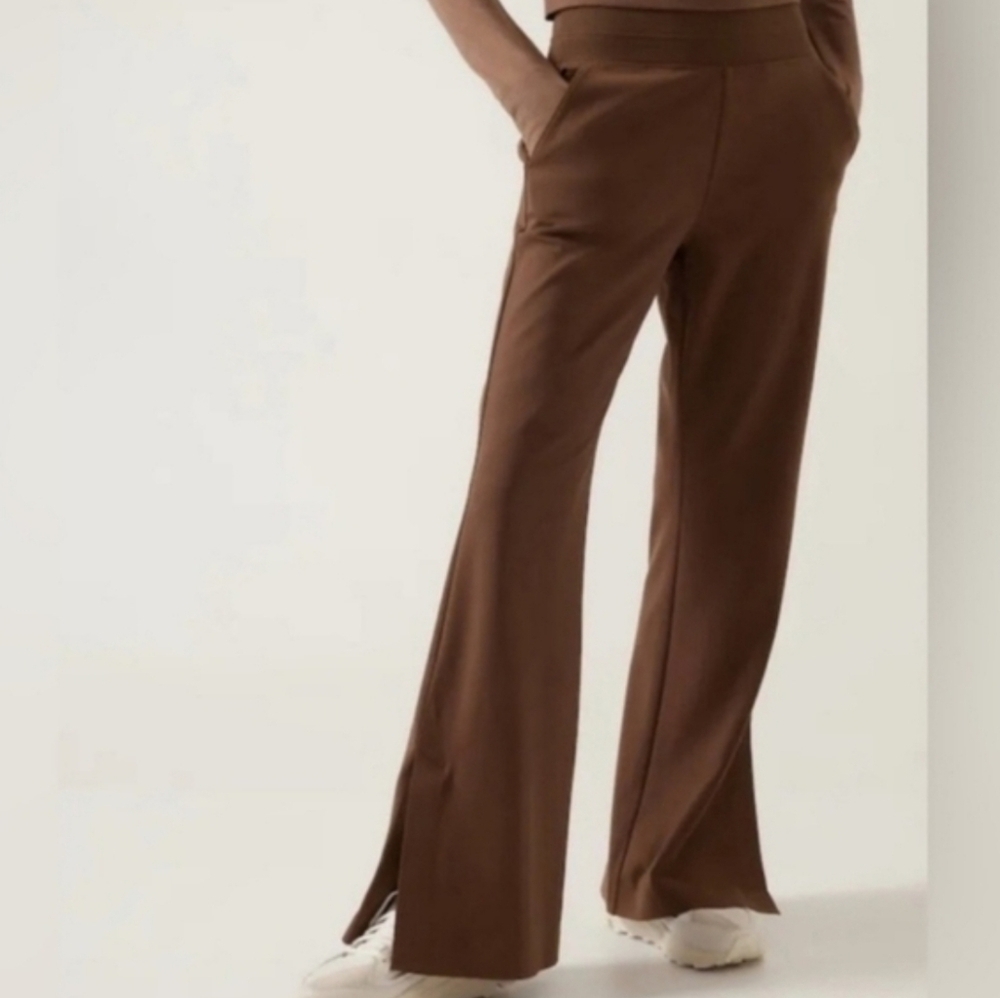 ATHLETA Chocolate Brown, Wide-Leg Split-Hem Yoga Pants, Size L Petite, Like New.
